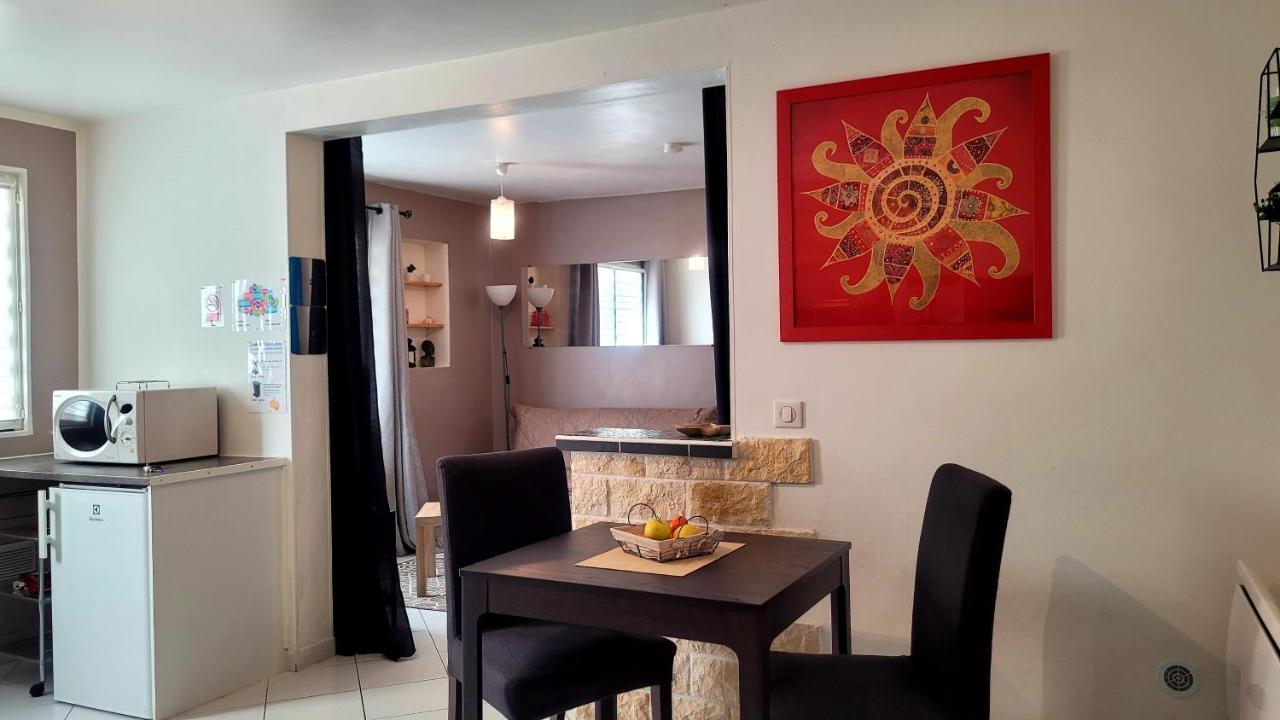 Ravissant Studio Prive 2 Pieces "Le Cosy" Tout Equipe Monchy-Saint-Eloi Luaran gambar