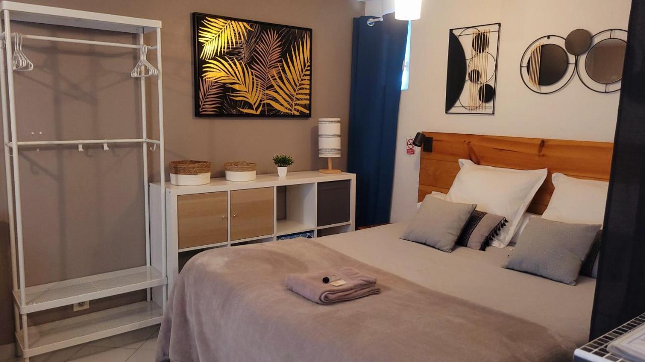 Ravissant Studio Prive 2 Pieces "Le Cosy" Tout Equipe Monchy-Saint-Eloi Luaran gambar